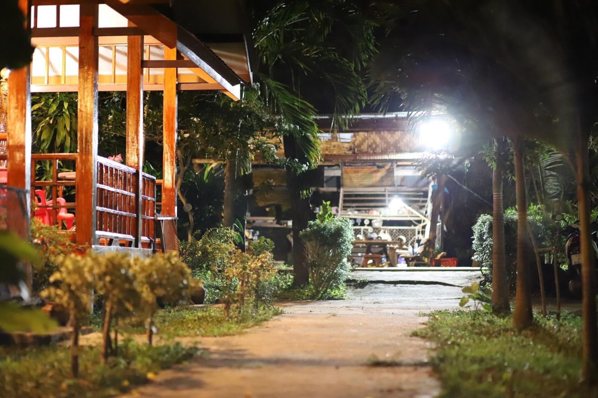 Kohmook Happy Time Bungalow Ko Mook Exterior foto